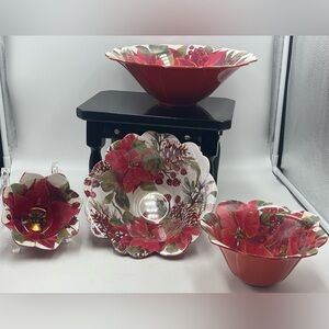 Shabby Chic: 100% Melamine 4pc Nesting Bowl Set w/ Poinsettias & Berries Pattern